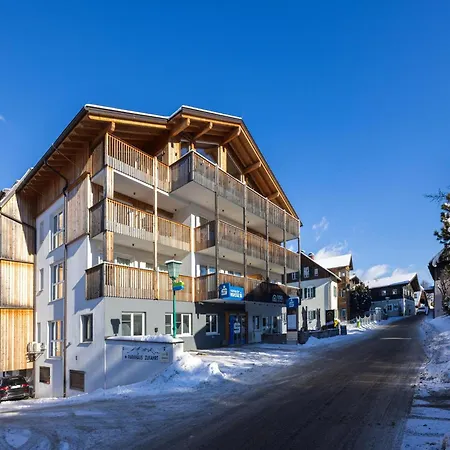 Apart33 1-24 アパート